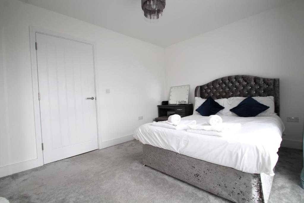 Beaulieu Park - Sleeps 10 - Chelmsford Villa Broomfield  Exteriör bild